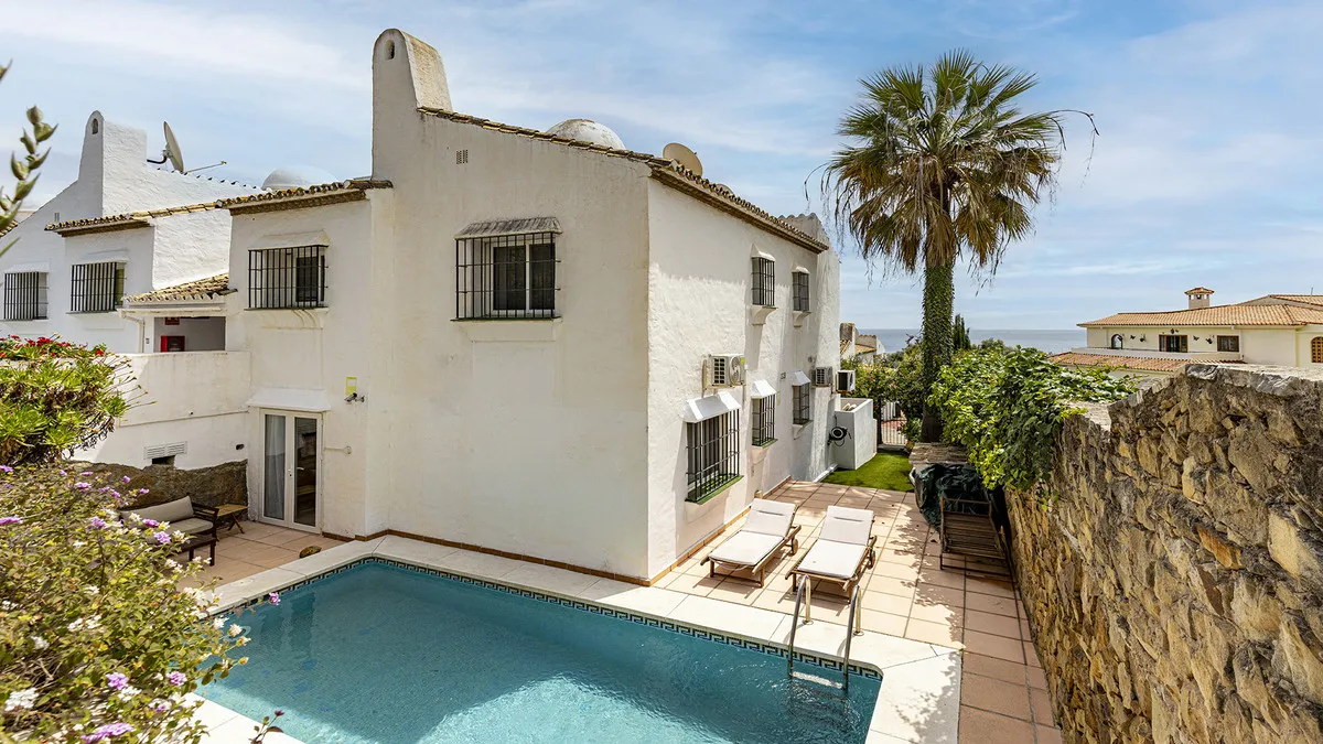 e9f150c0-829c-417b-9050-5e66b1b5a4ab