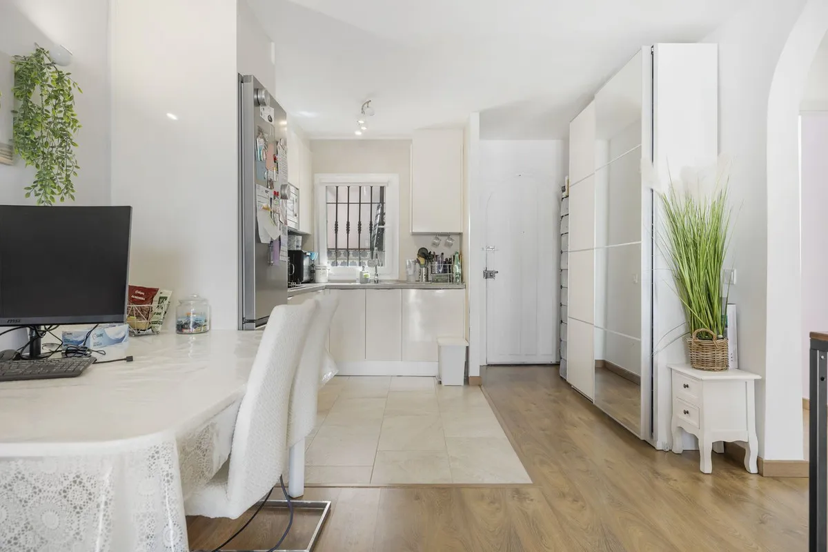 8ee73348-5548-448e-b8cc-0fa2dd8870f6