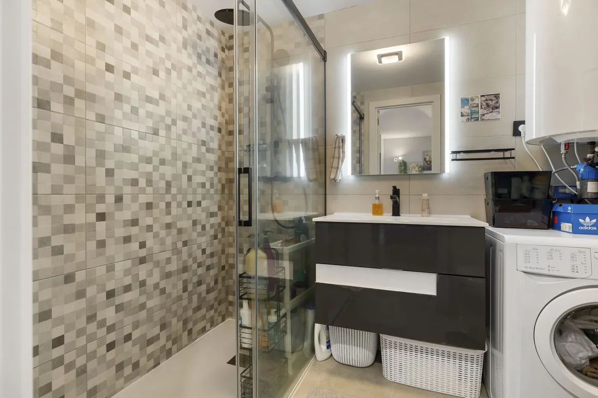 cac193c9-03fb-4f59-bc58-24791ac619d6