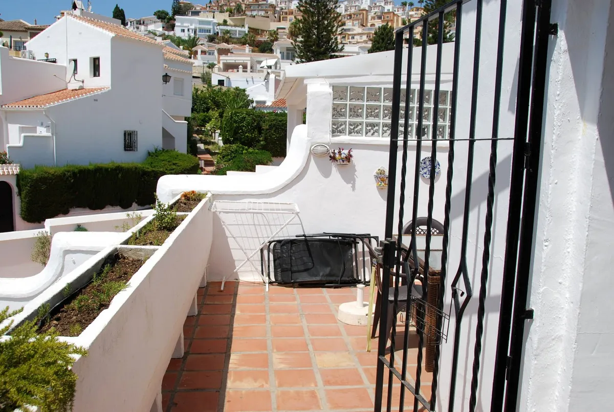 cf499d10-d278-4680-92cb-1fd3e8bd802b