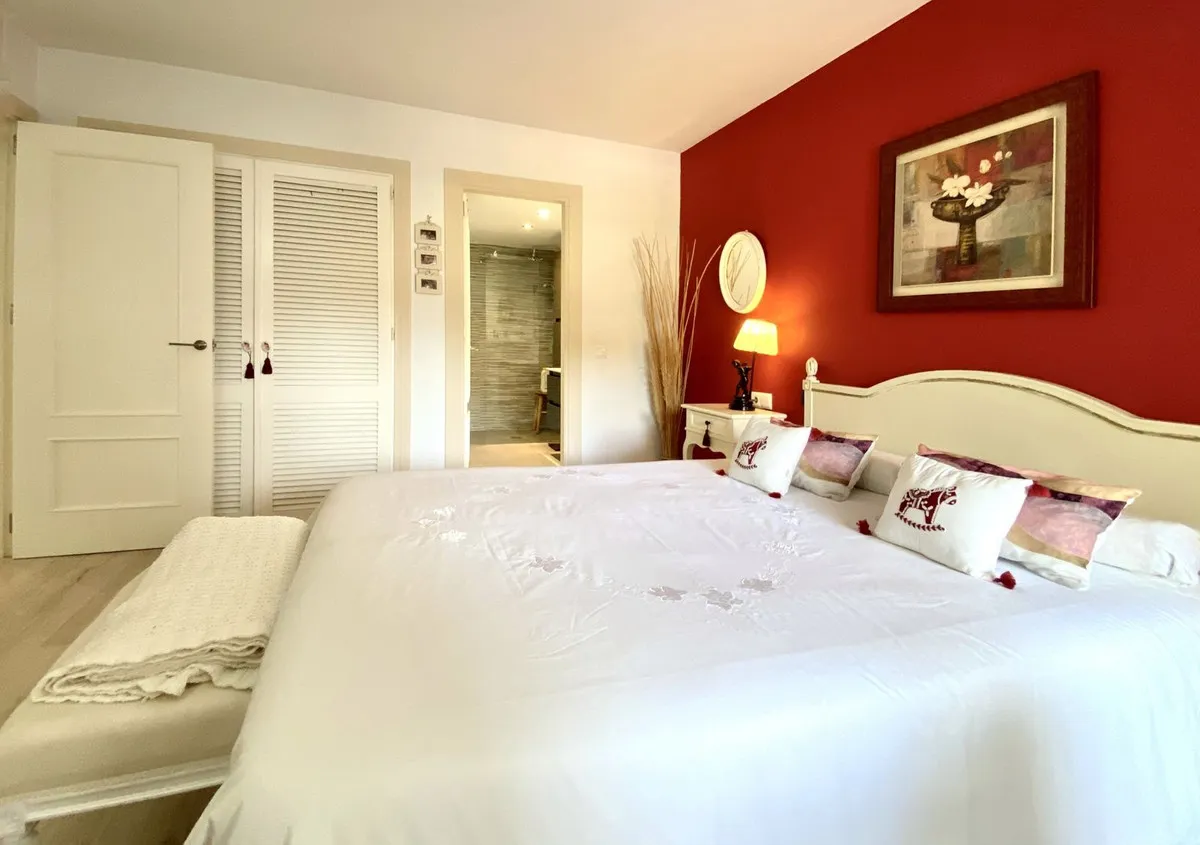 7cda83c8-08db-45c6-966d-765e6c3785fe