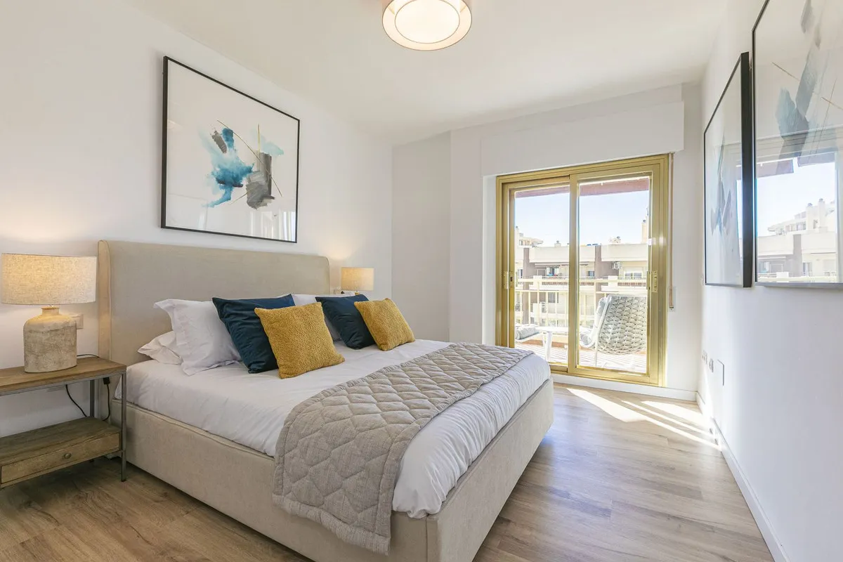 e3d33439-ba9e-4efe-989e-f0d3131e0dd9