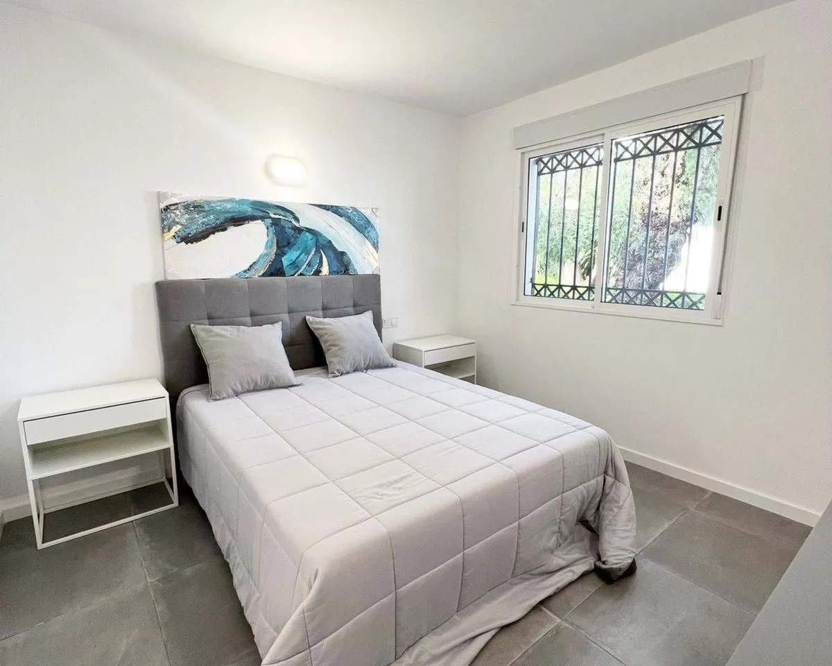 1f4be3fd-1e6e-45a4-8004-253ad7bdf976