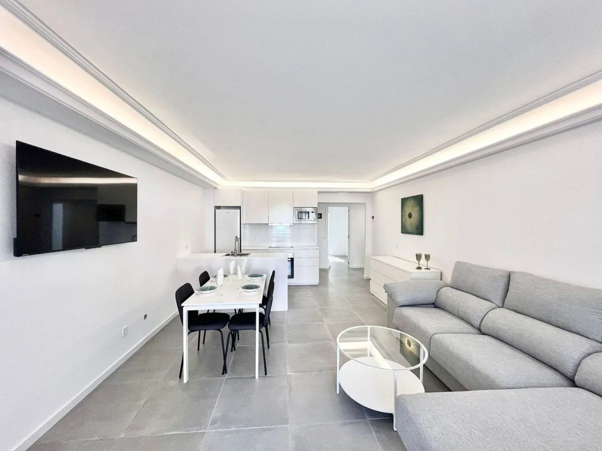 80c3773c-3716-45f9-b8f4-cae0d63c90e1