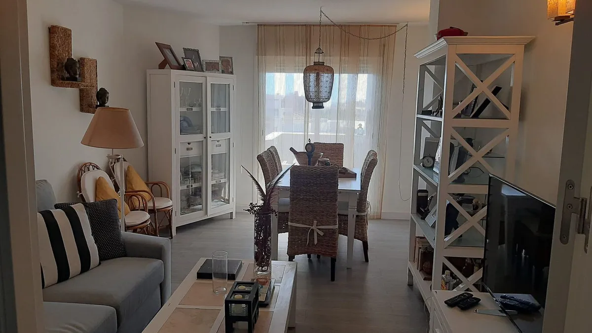 1b26ce81-fe20-4145-ba05-e45958144f22