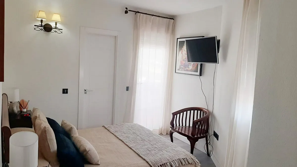 450102f7-4441-41f1-bbec-bd885f8935aa