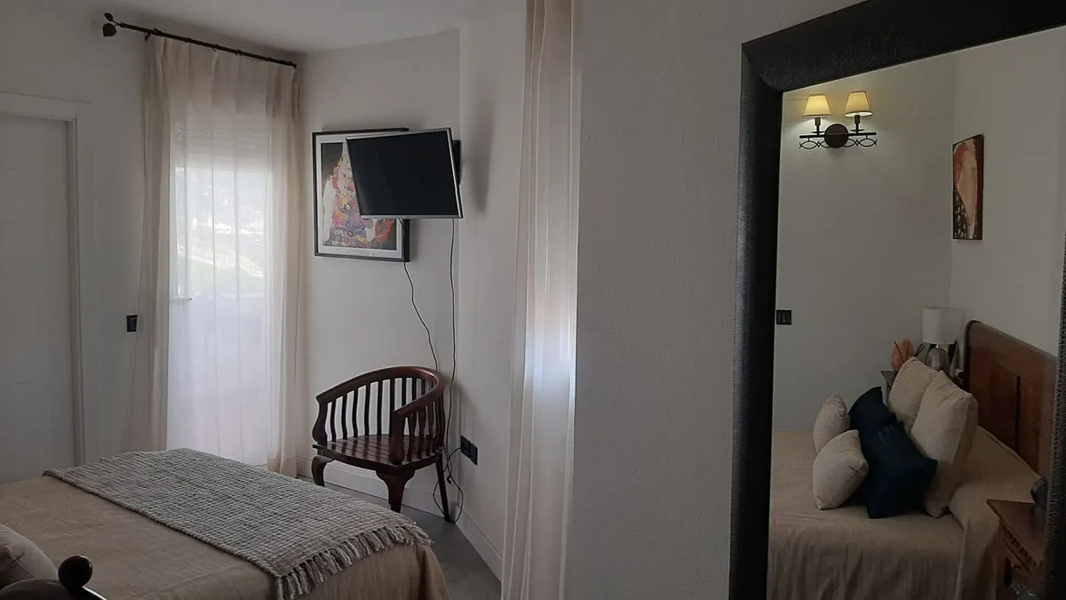 65f4b095-f217-4fa8-a219-3ac6913e7f2e