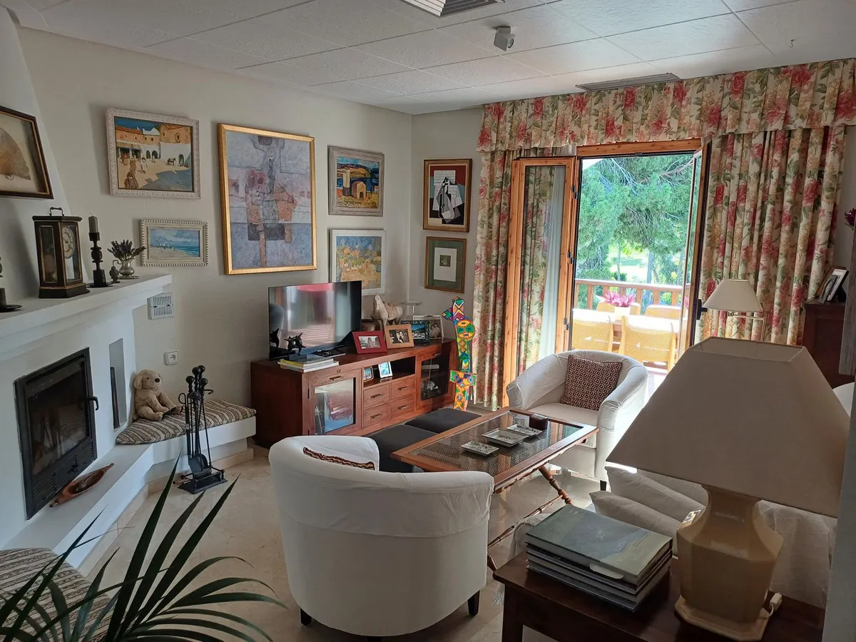 ff16e54e-a4a3-43af-afad-79a0740b751f