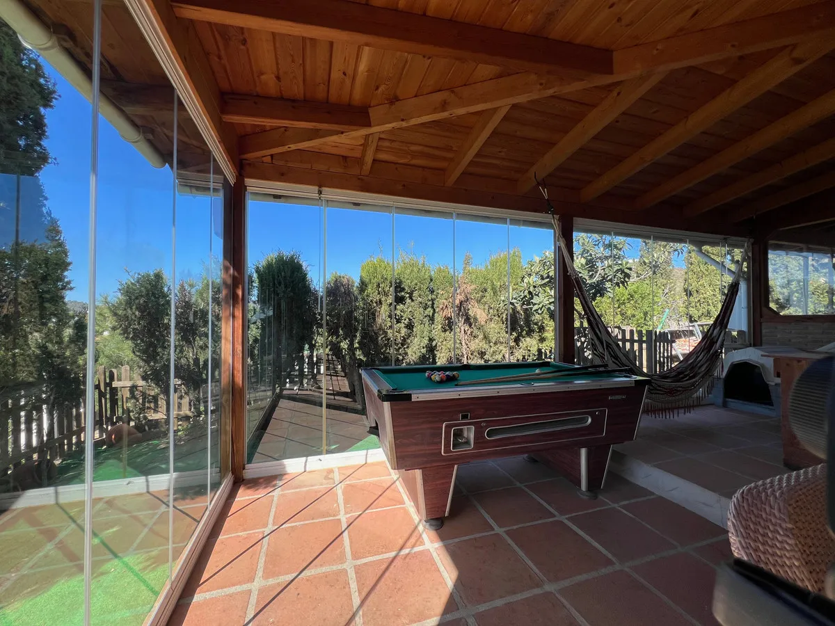 580b71f1-0895-42f8-a960-90d4c89fe947