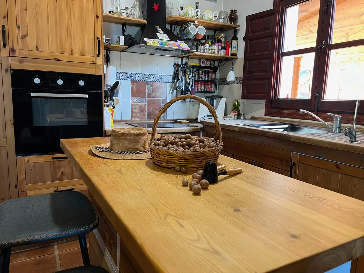 a5b05c95-09d1-4f50-9e57-73d7275d8ffd