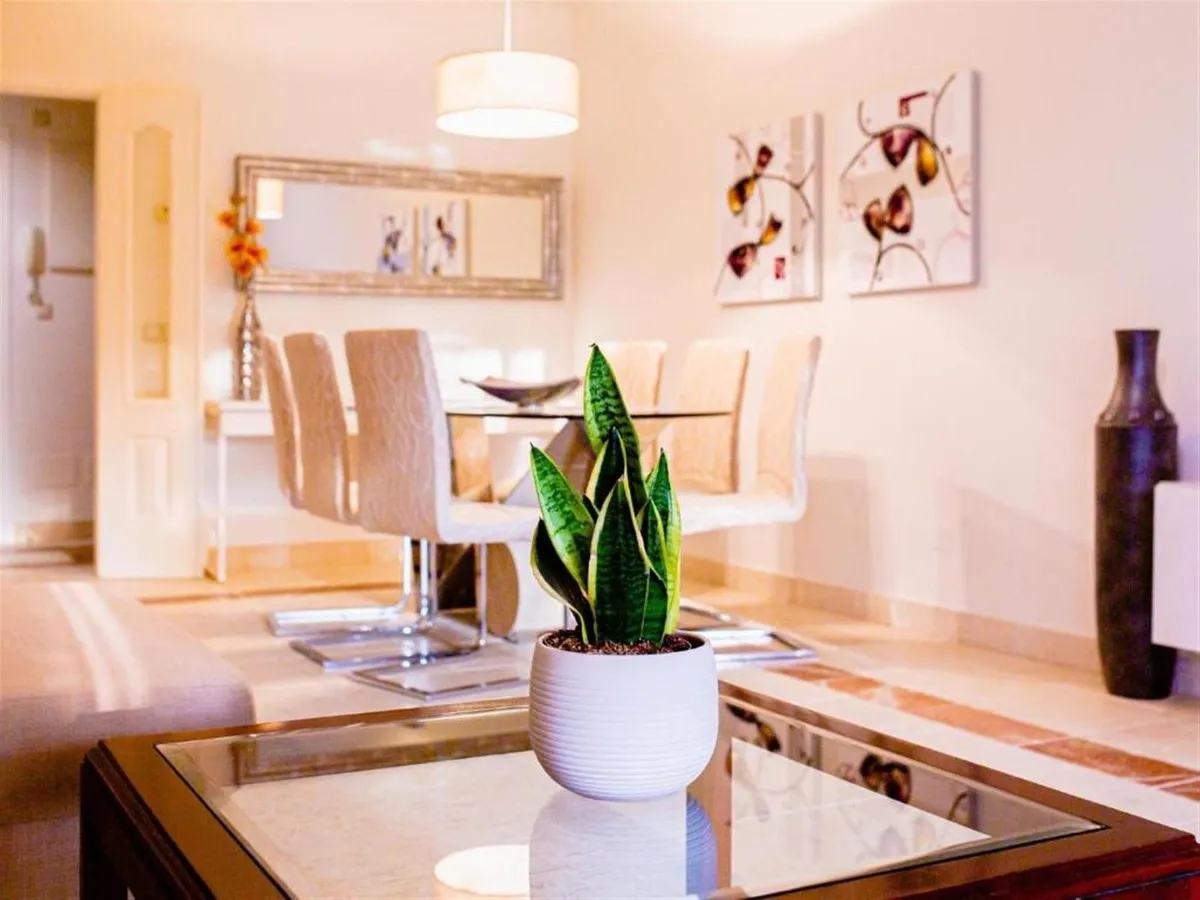 c6ef1240-521c-44e9-9ca5-ccbd4fd16c1e