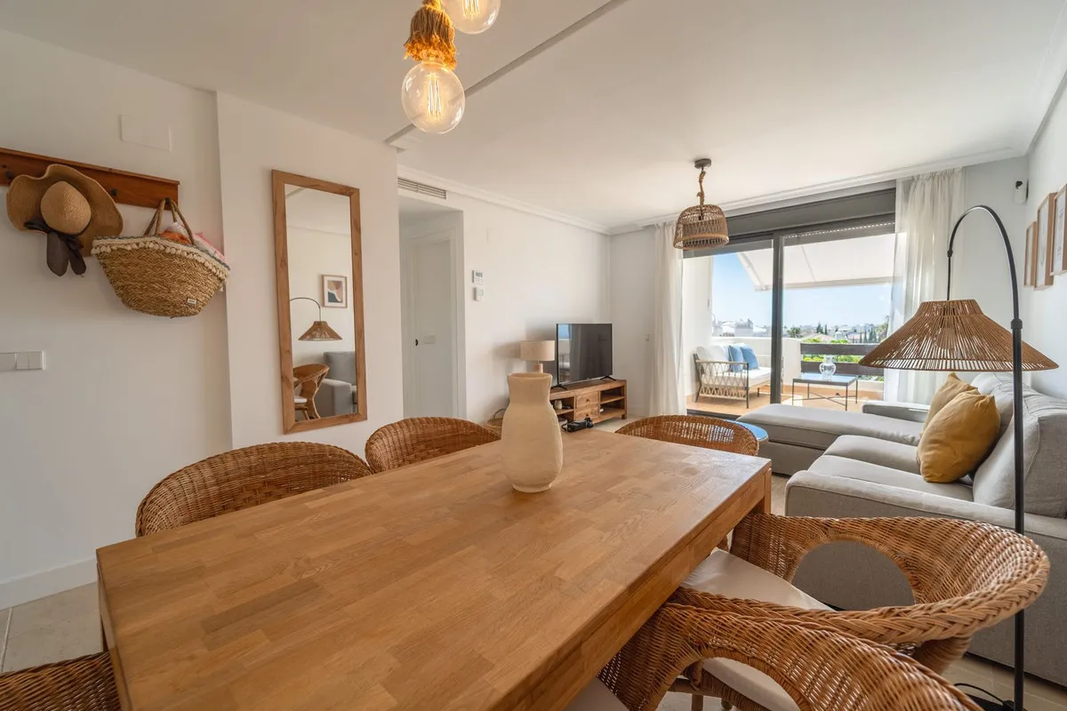 1dca305b-269c-452f-9ec4-ba26fe8a8d52