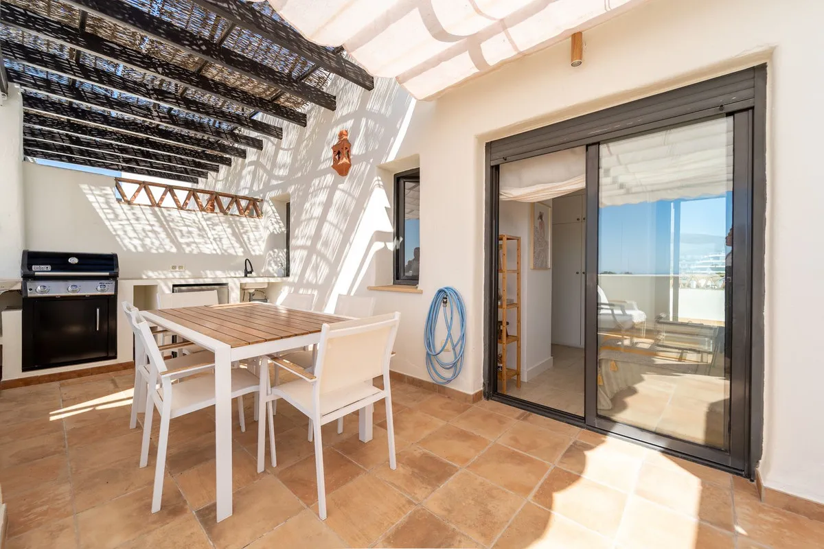 a782706c-957c-4262-9ab4-8f5b71a56002