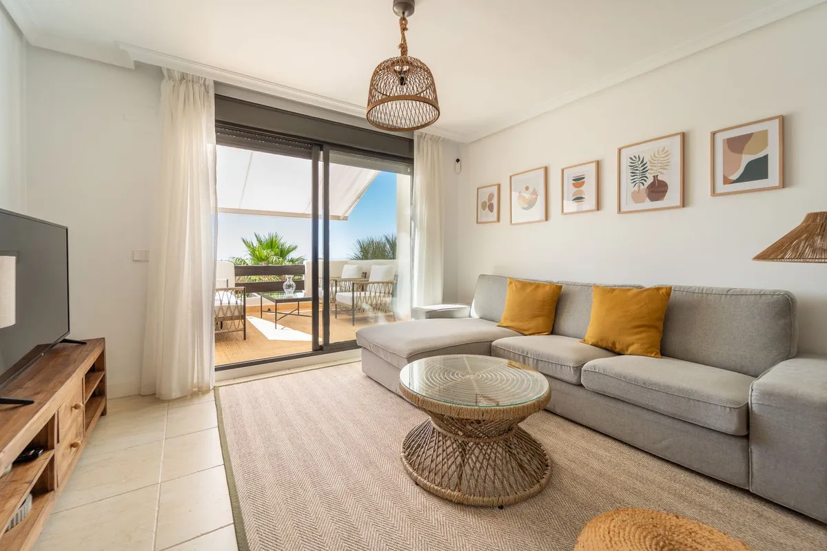 bf7b8784-0565-46ff-8694-ce6d6de42e4f