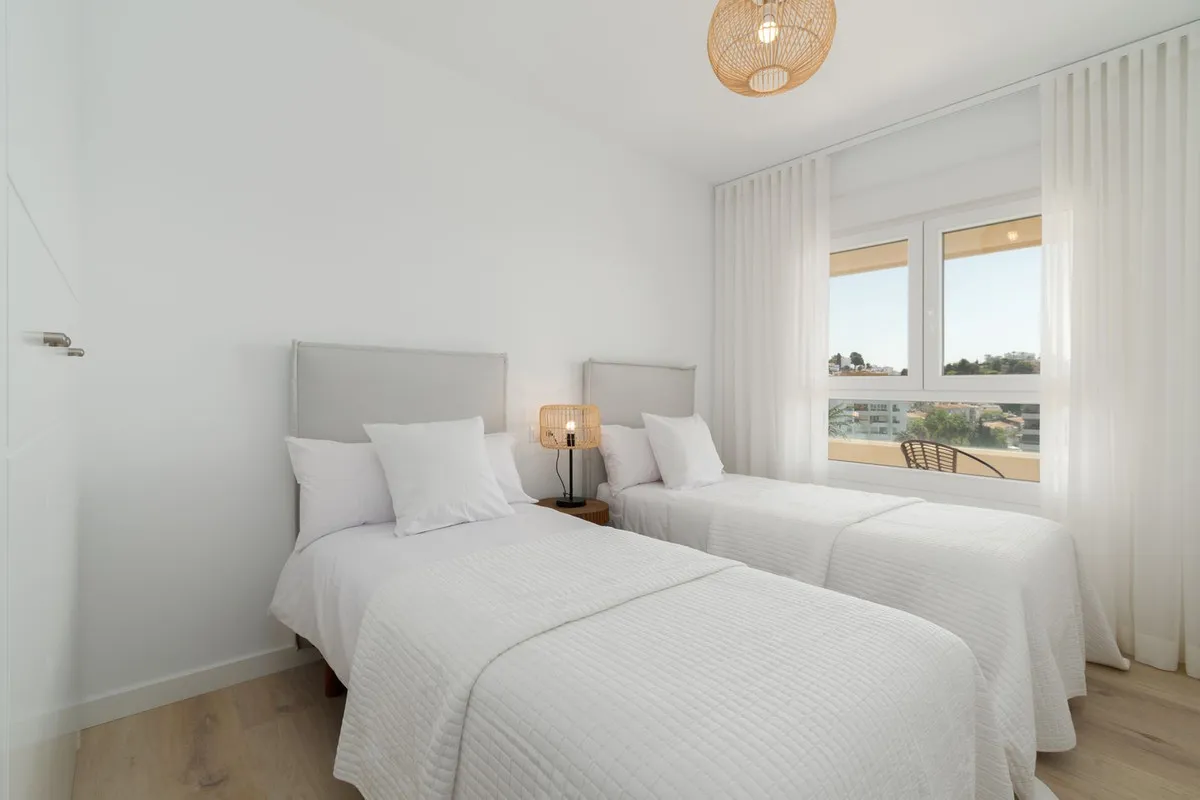 d5ba640f-7b3f-4fb6-beb4-c836cee3331c