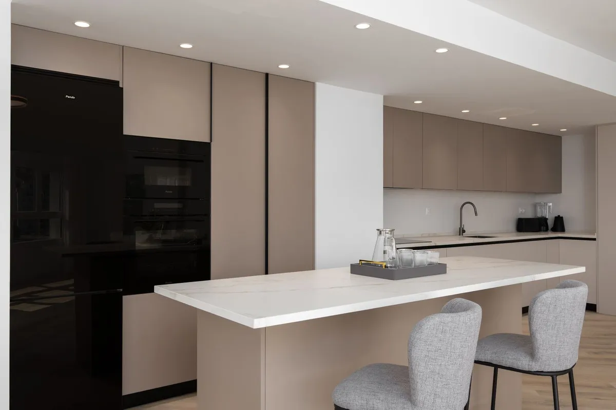 e9cca388-327d-4473-8bfc-8b7dd6ad91b4