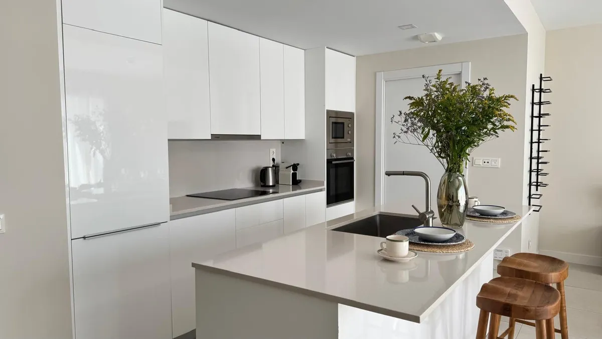 51e4fcc2-70af-4597-9f7c-b244fb90b70c