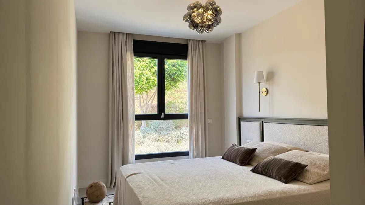 858a0d14-bc34-40b9-85ee-10313111fbbf