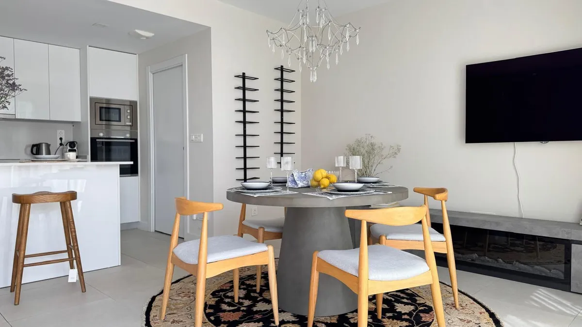 9d055c4b-1b54-4471-be91-ad62622da0f2