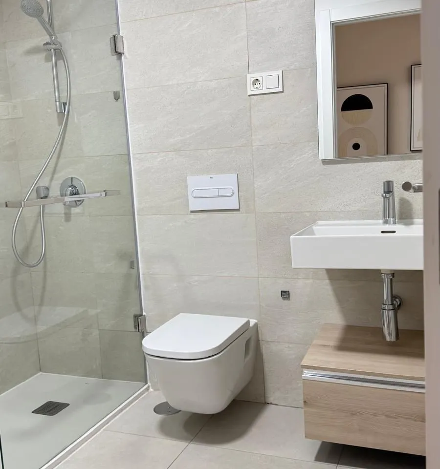 d7698be2-eb9f-4352-81a7-b5abb05645b2