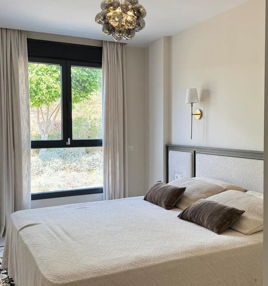 dabb729c-5498-431b-91d8-f3a8ebd54cea