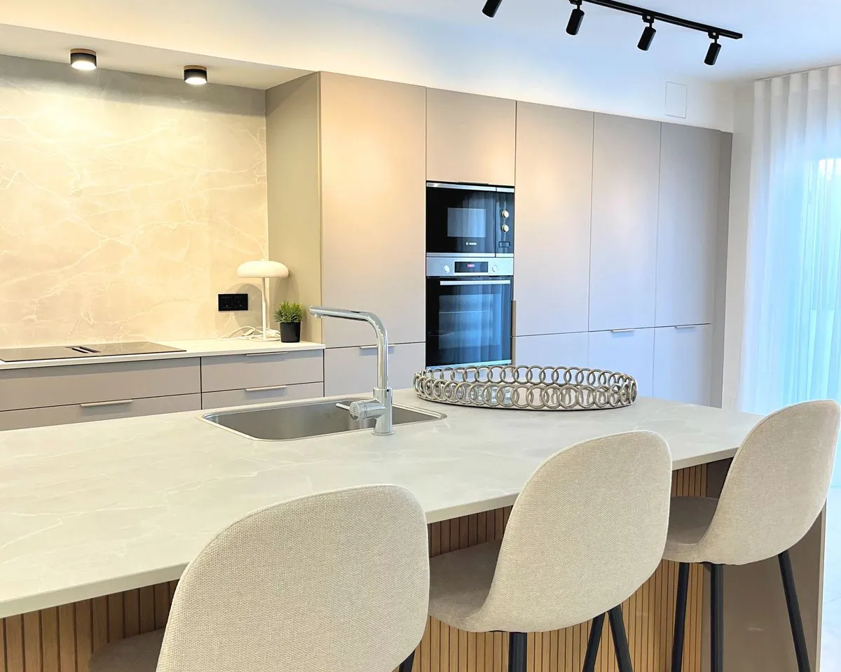 0a2da832-95cb-4a2a-9ef5-45d11c9fcee1