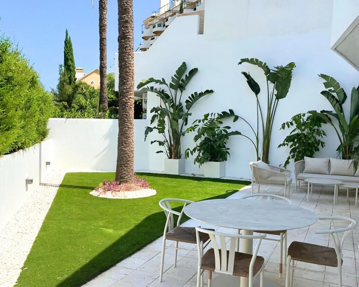 845db0ec-1be1-413e-acf5-891ca3a5a7e2