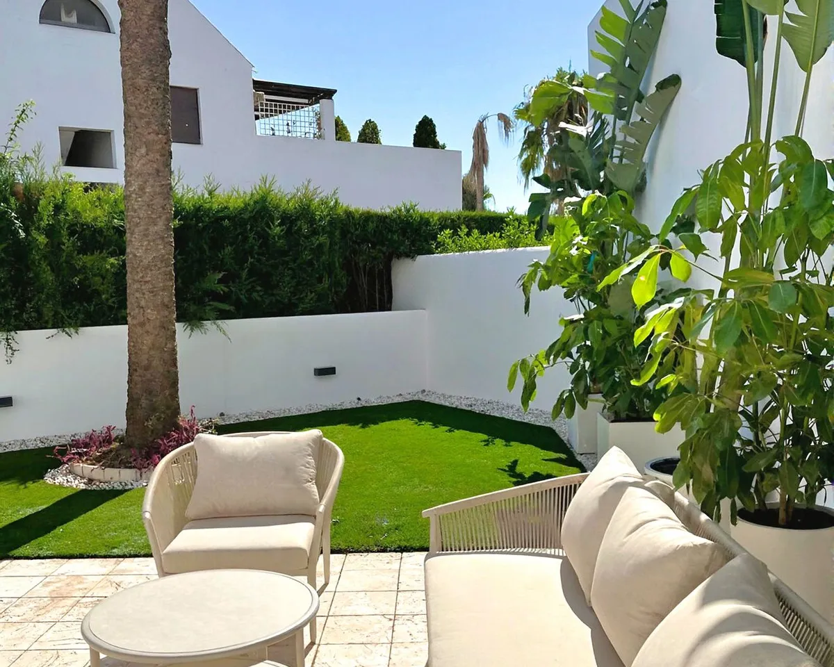 a01534c2-51da-400b-a7be-e6ce8d587225