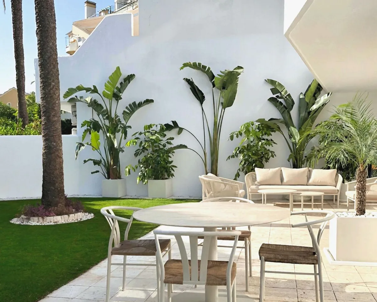 d808bab2-3948-462c-a25c-9ddc77fd27c6