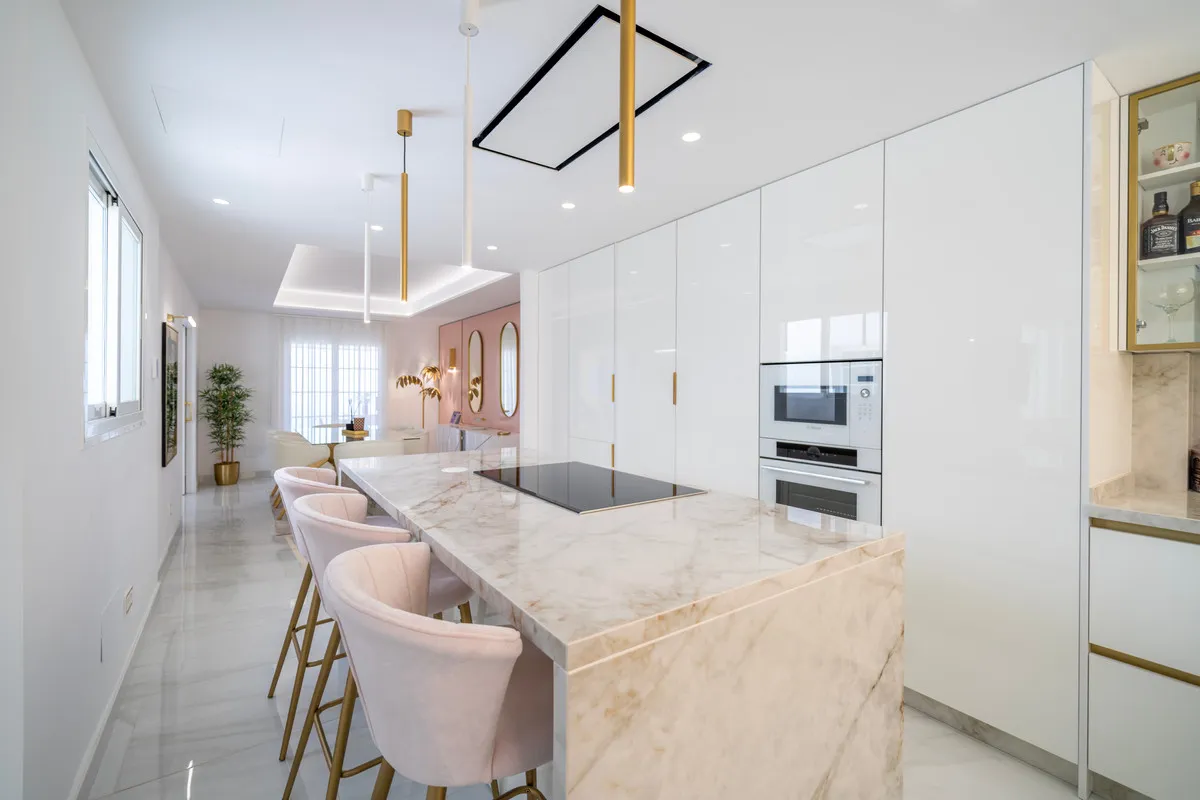 4a10495a-61a0-4a43-9284-de6406cde326