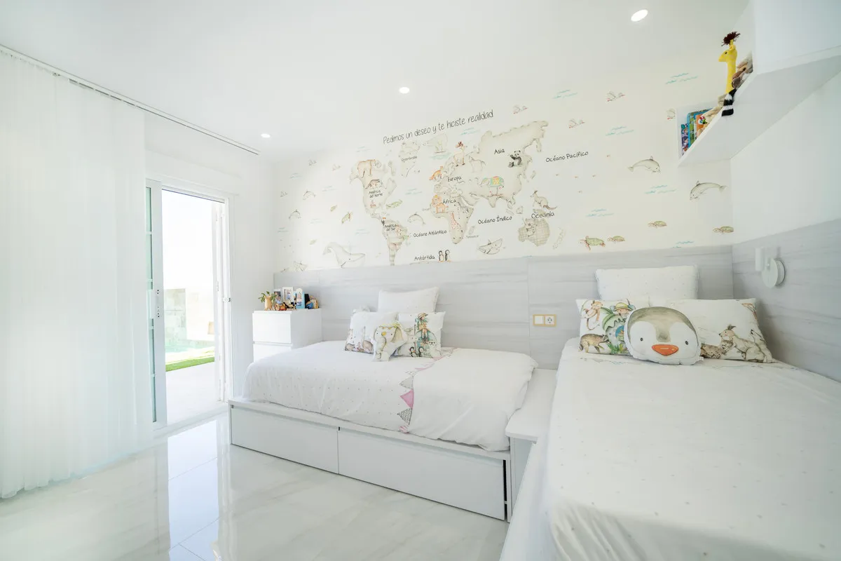 846ebcff-9e27-4f82-9de0-4b8d319d8284