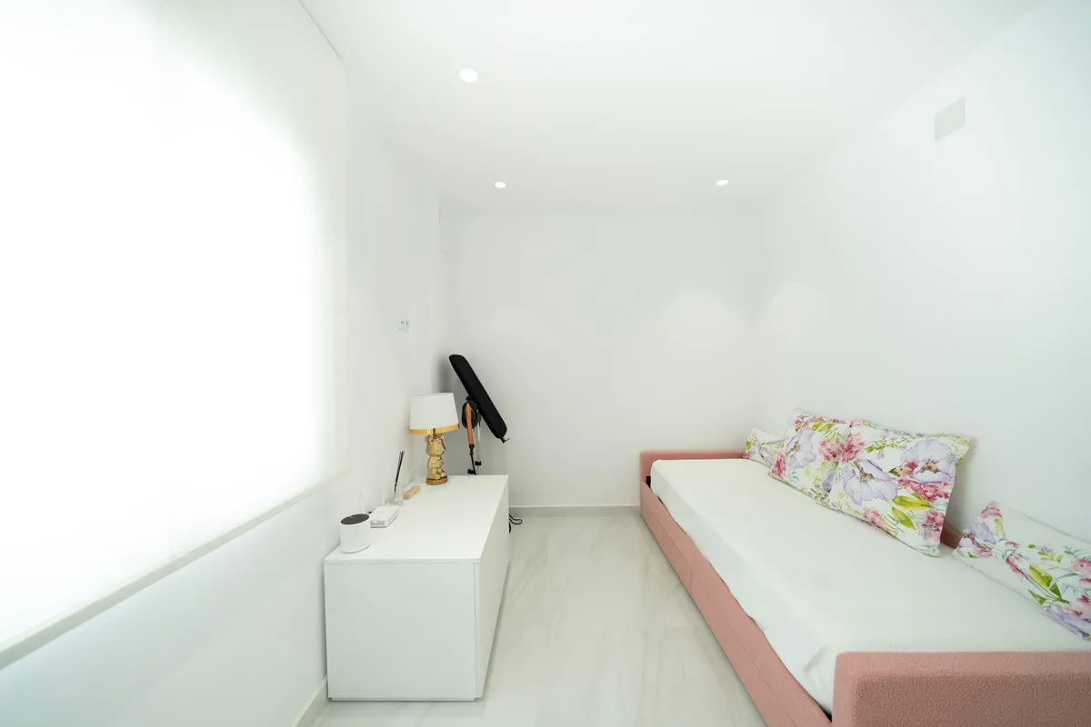 def65dc8-3c9f-4b76-b802-88c83d789828