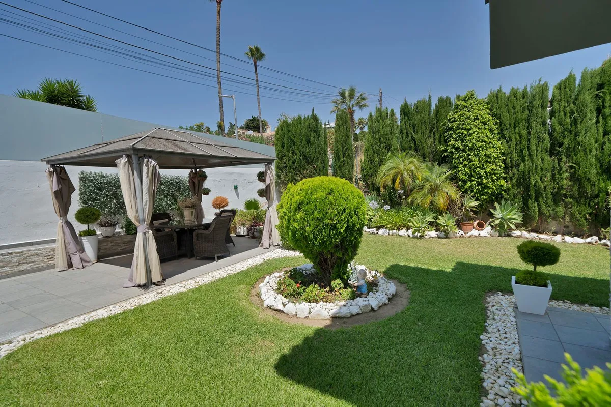 1697cfdb-ca76-47ae-8abc-408201693127