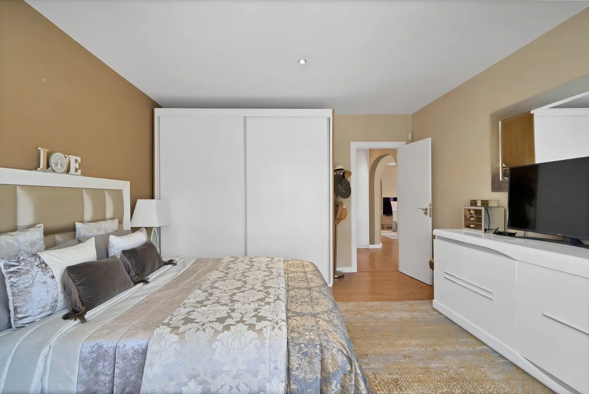 21e33c2d-2a80-4c4e-906b-2df85084d1a0