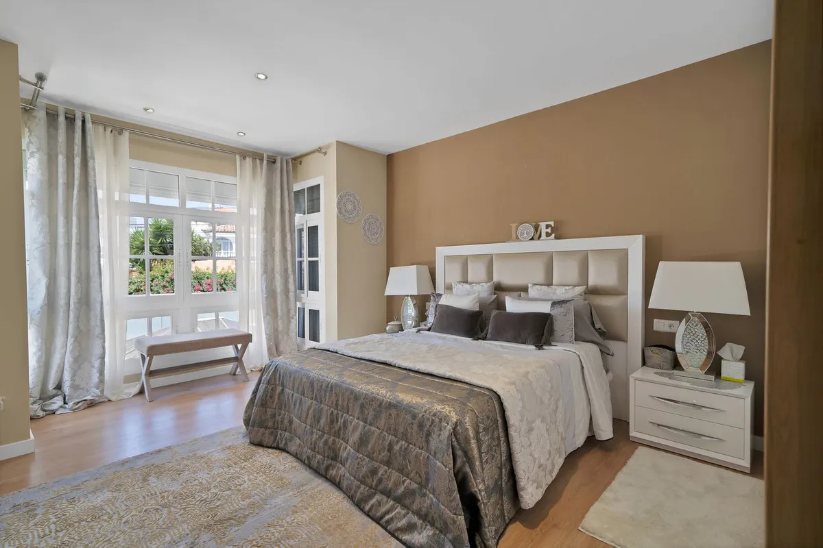 6464151c-9208-473c-9cb3-cfdcc84b3a61