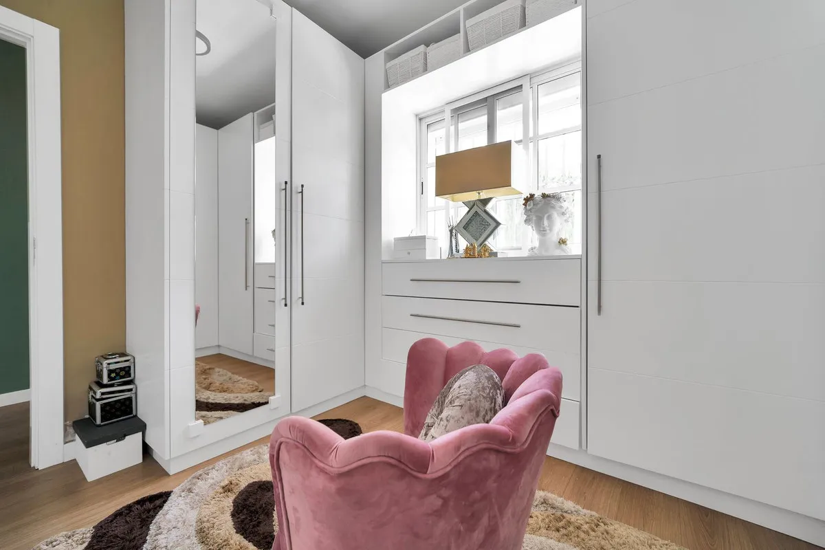 79b68a12-fa7d-42ad-a60a-b51605c2acde