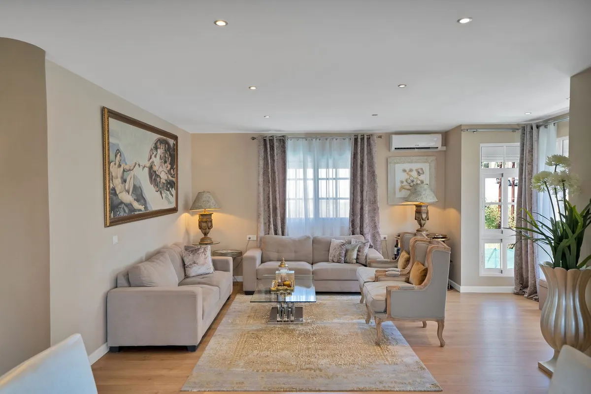 8baaa4cd-5bbb-4429-8971-09b2791a265b