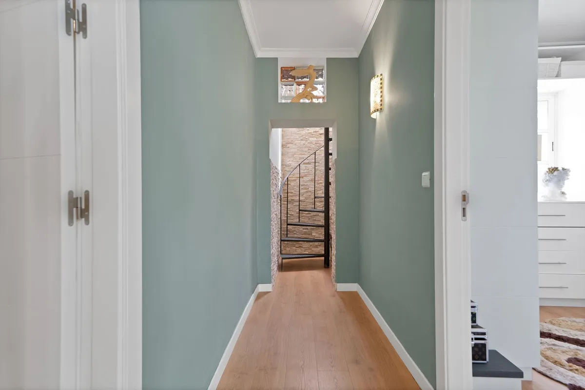 8ee967da-0dc0-487a-884c-d6dd03f77cb9