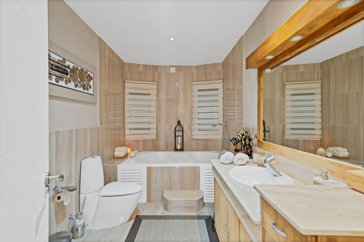 eed00cf0-eaaf-4cfa-a3c8-9bc9ebbd8de1