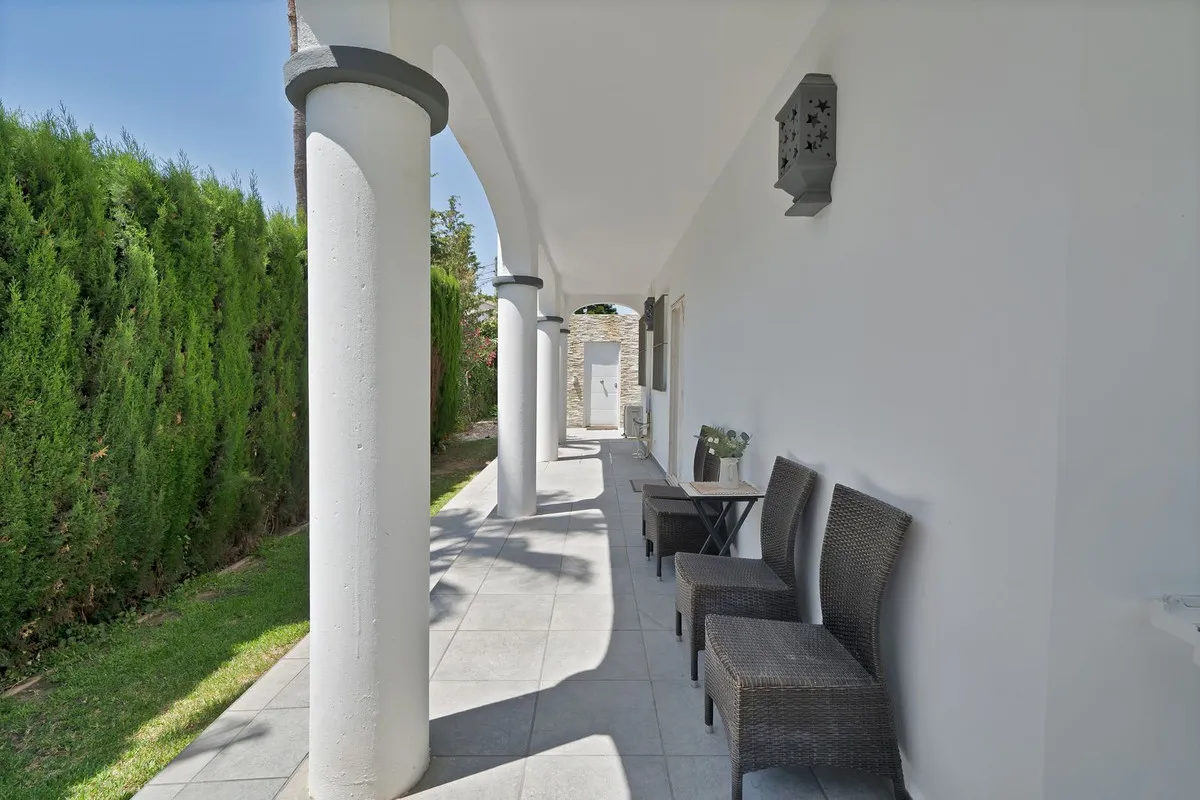 fc3e930b-a5e1-4f24-ae75-8300596c0d39