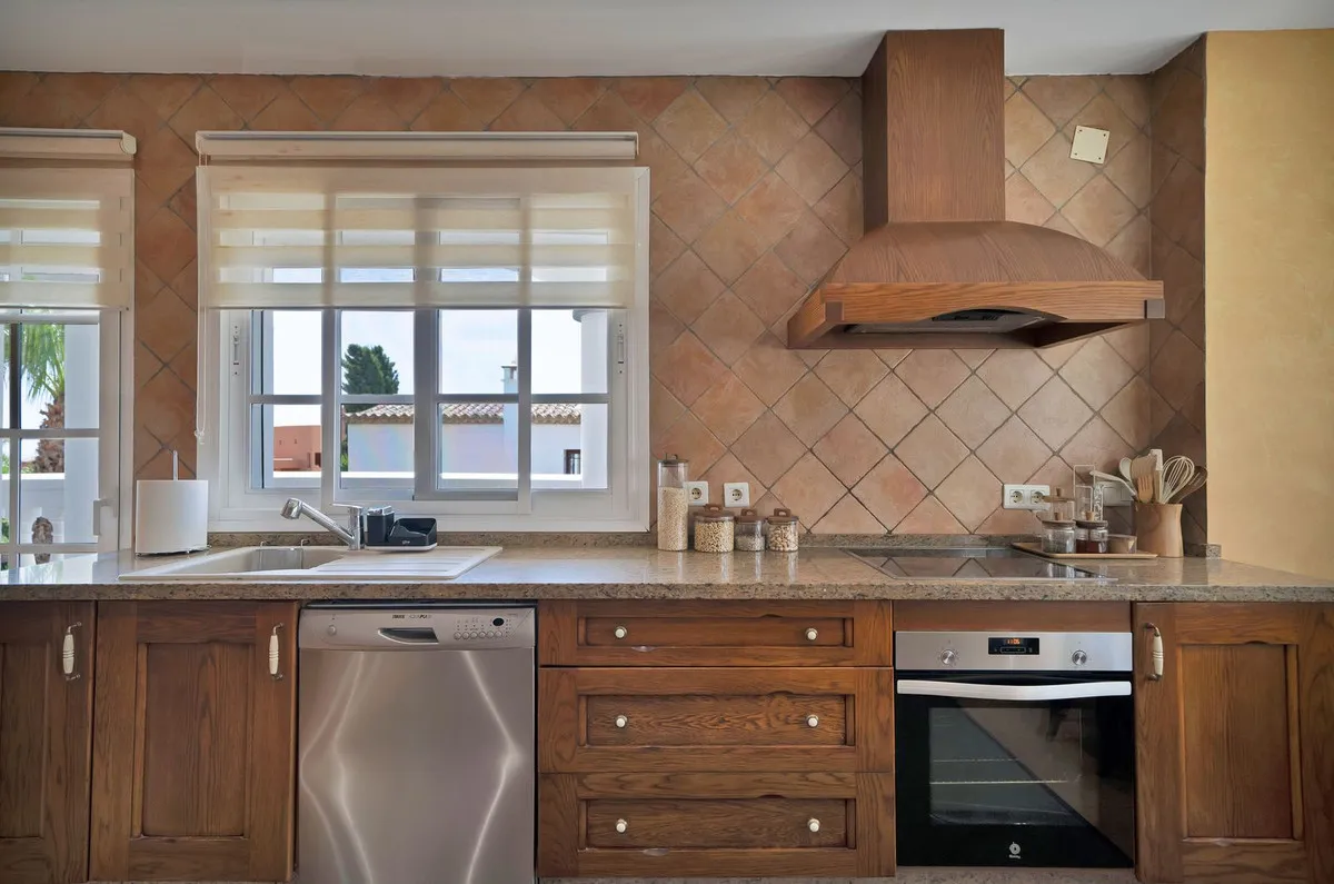 fff61222-c6b9-40af-8022-ea8c732746a3