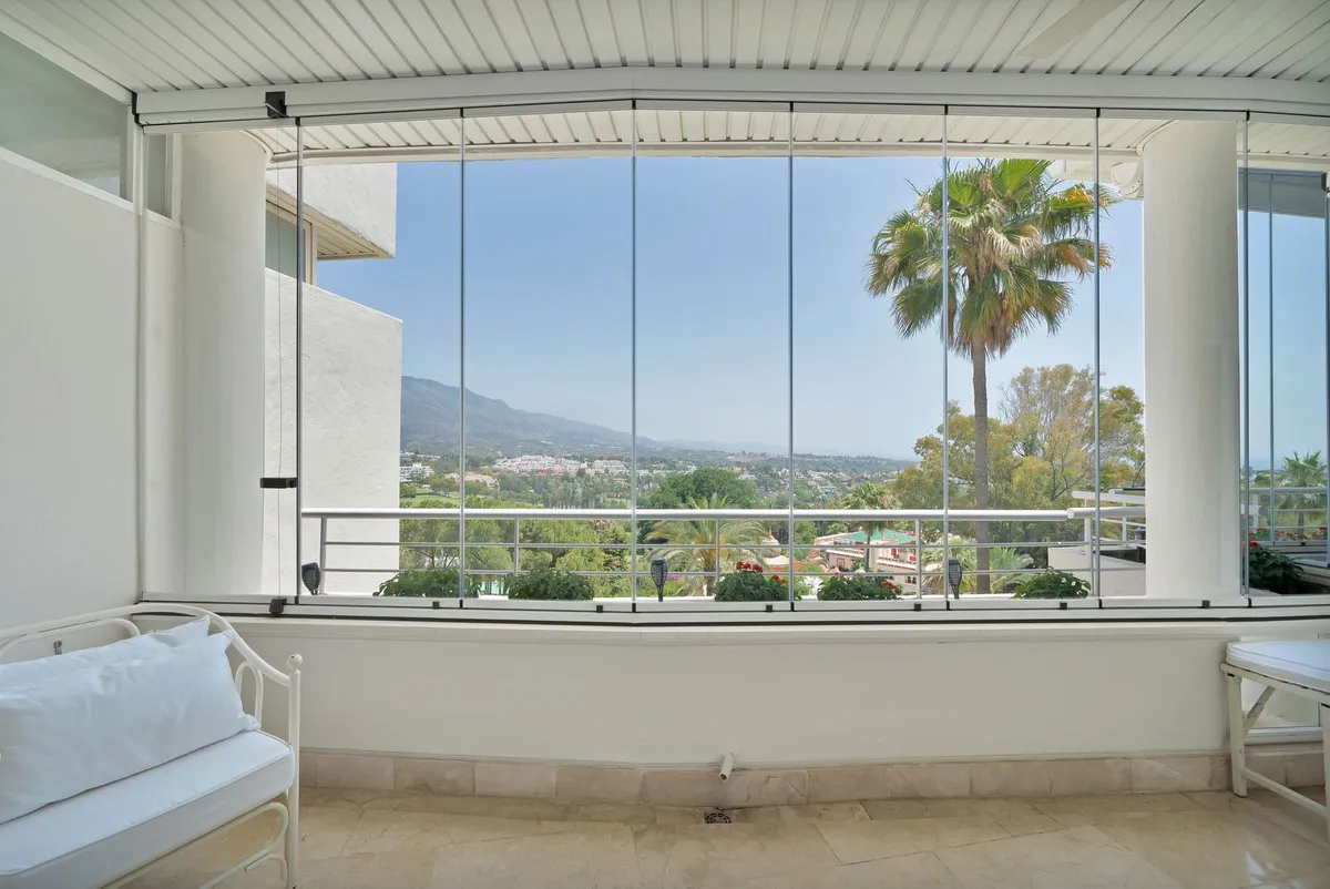 2c71777a-0ddd-47f5-90b1-b53d4d39335b