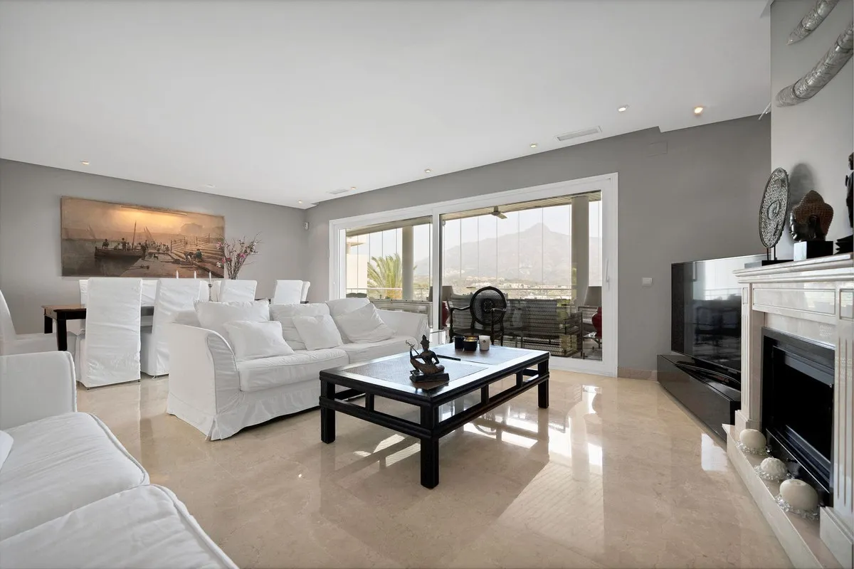 4c401001-67f4-4998-9d4d-0b106f2e2f7c