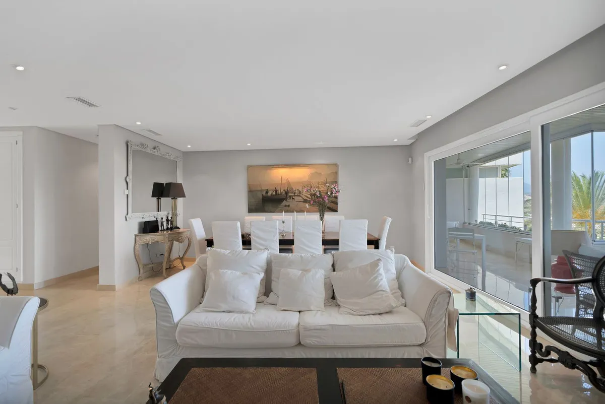 653e1b0d-ee90-4163-8d52-ca12ec07ad53