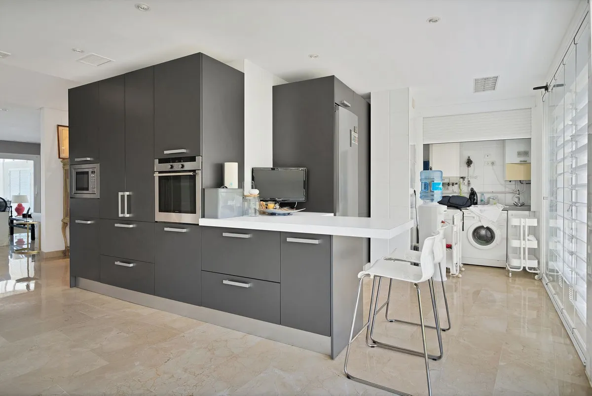 c1a8c420-7490-4d44-b649-d502f6c29ec3