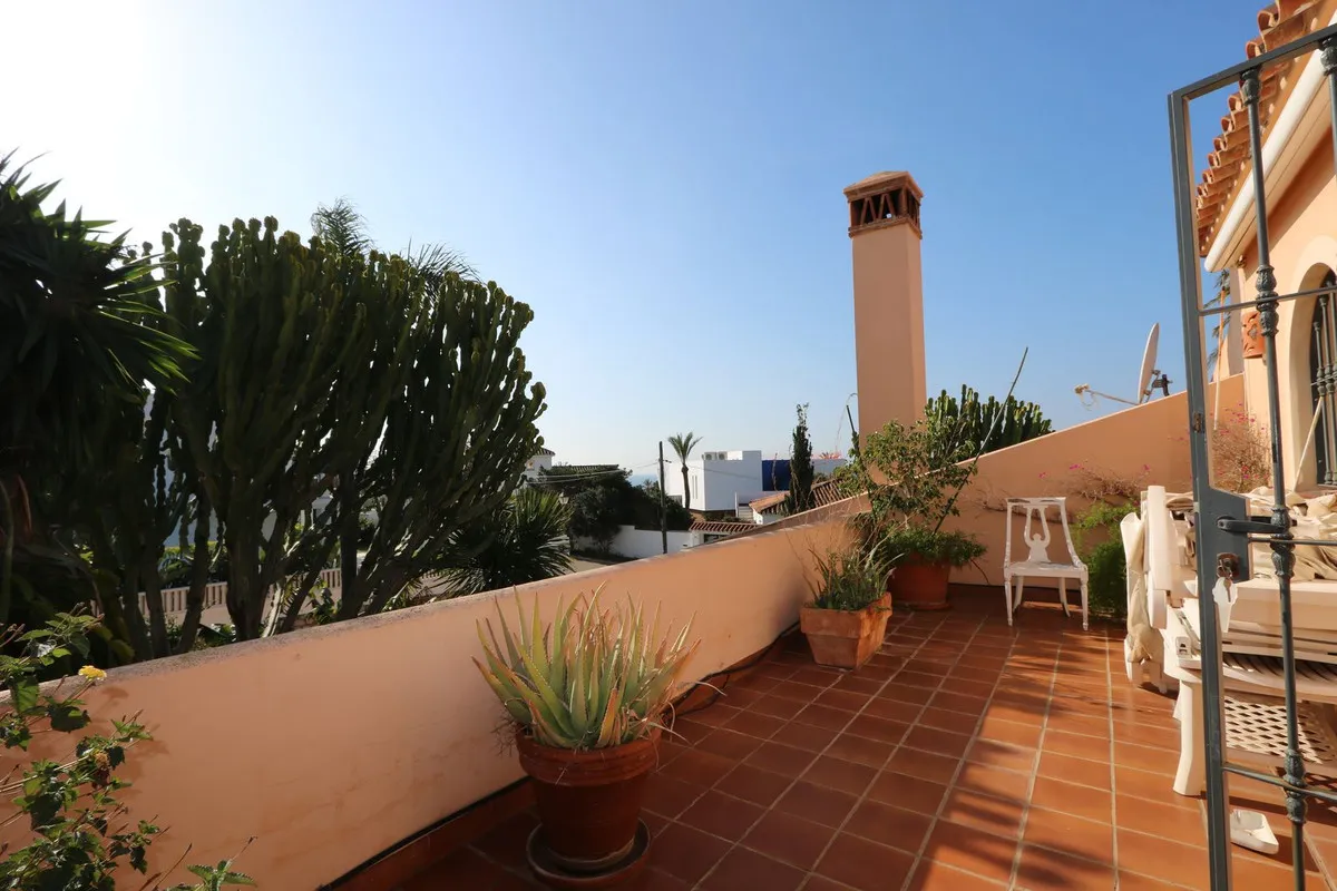 5438aaa3-bfc2-40b2-bb13-f692261c20bd