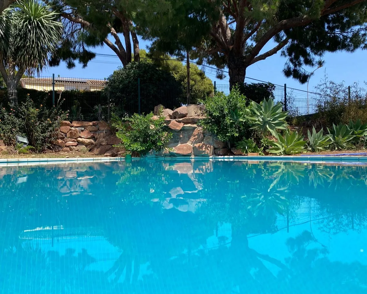 9cf23242-0802-44cb-8040-016a67b494a1