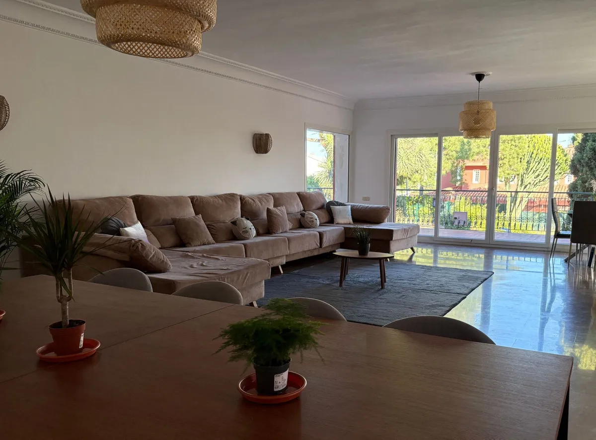 b3726651-f3a4-42e1-9cd5-f4cbf34d5333