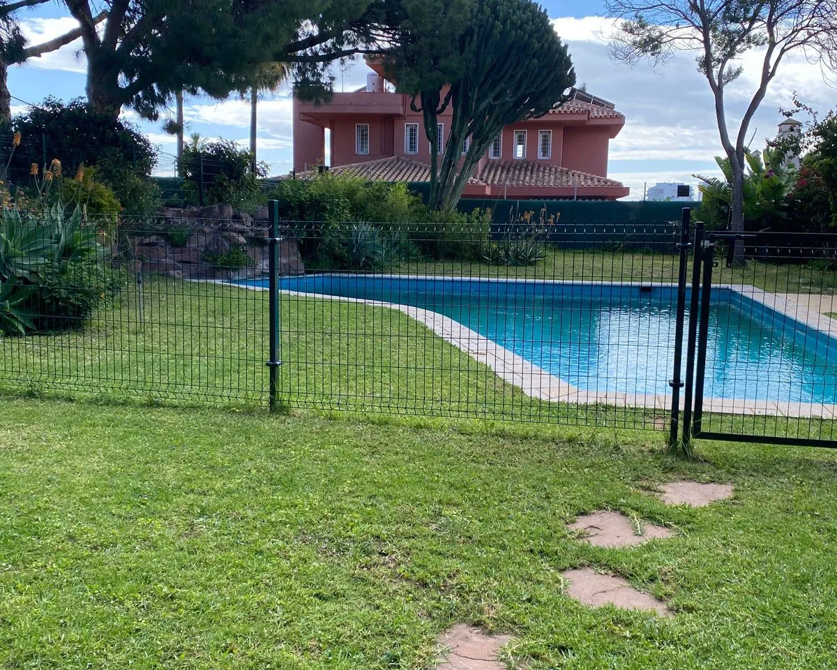 b413a683-5365-4bb2-a274-0328bb070689