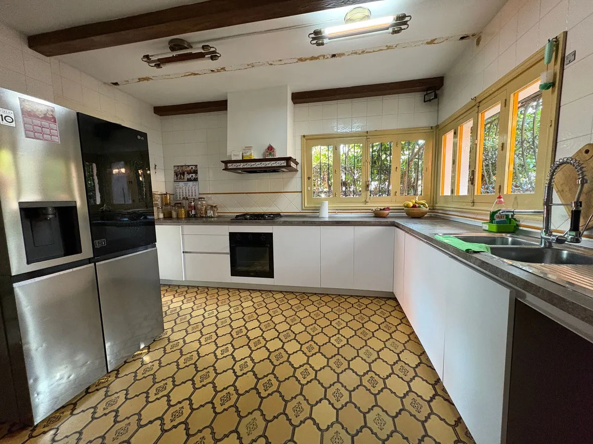 b7533c94-01b4-43ff-9de4-75b3214da1dc